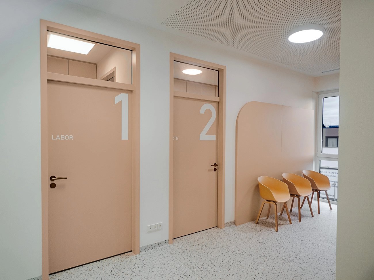 Folierung WC Frauenarztpraxis