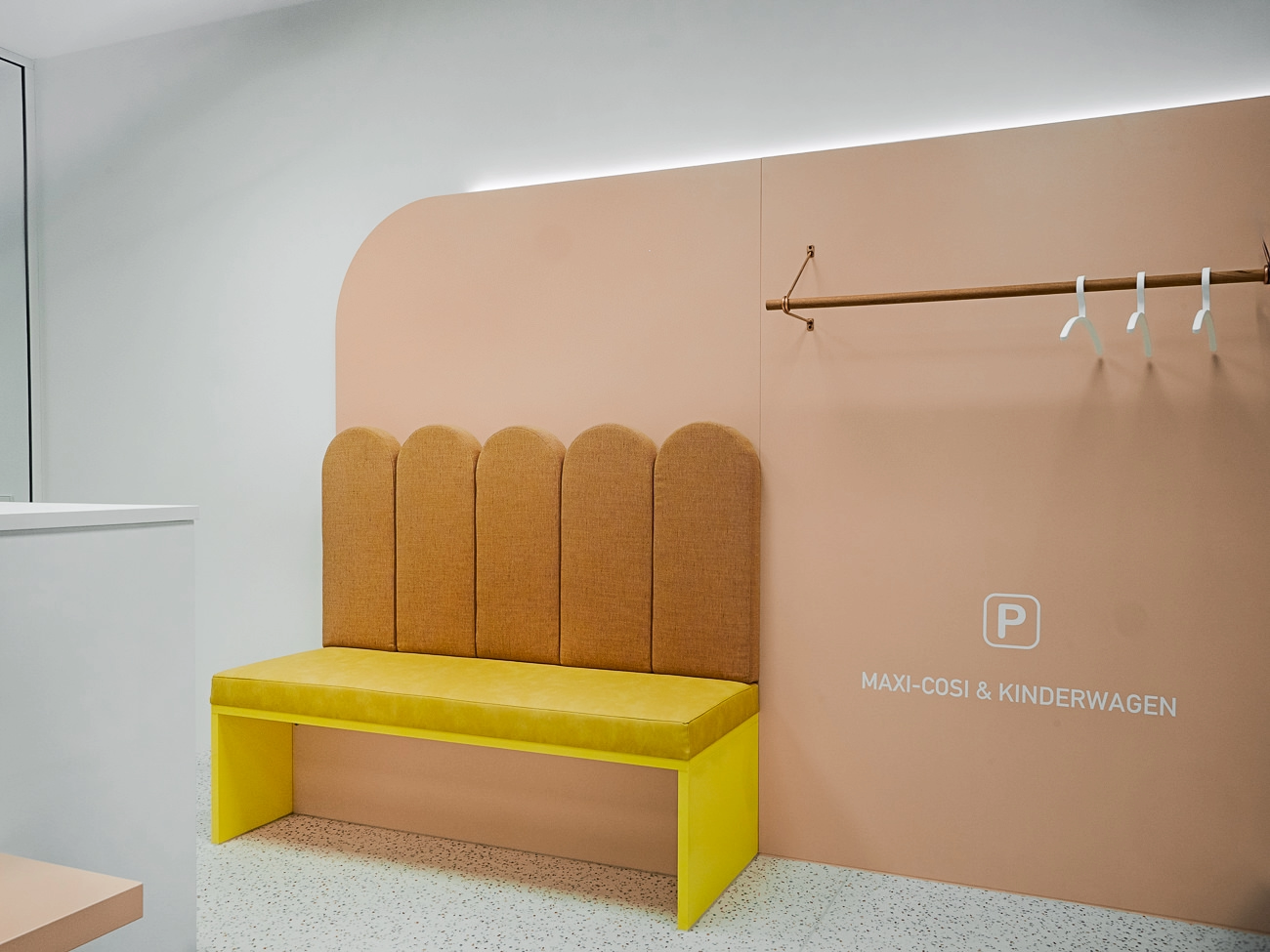 Praxisgestaltung Frauenarztpraxis Wartebereich